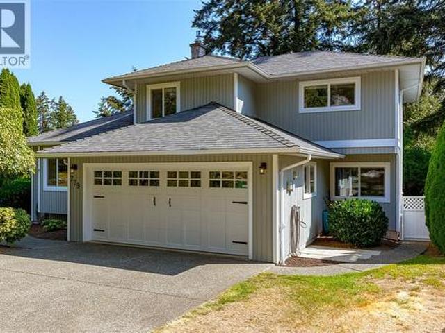 779 Menawood Pl, Saanich, BC, V8Y 2Z7 Luxury House for sale | Listing ID 1049 | Royal LePage Carriage Trade Luxury Properties