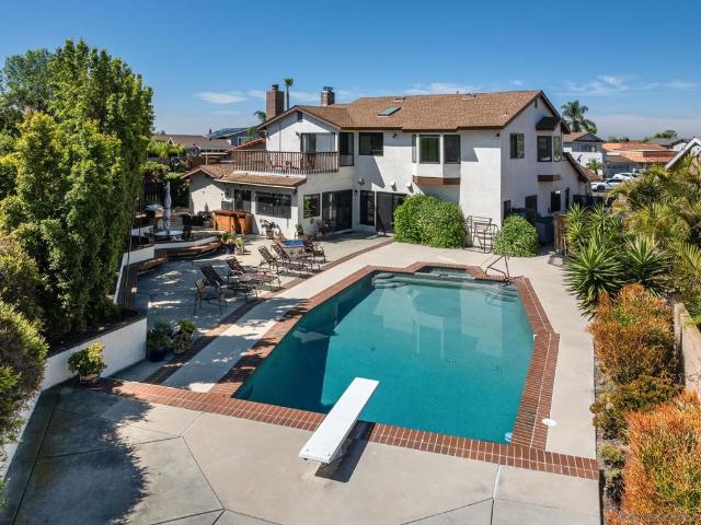 7805 Hemingway Ave