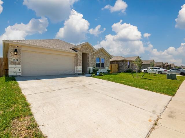7805 Iron Man Dr, Corpus Christi, TX 78414 | MLS #477261