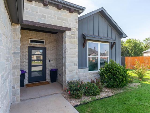 7807 Colwood Court