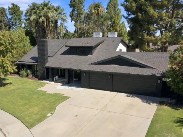 7800 De Colores Court