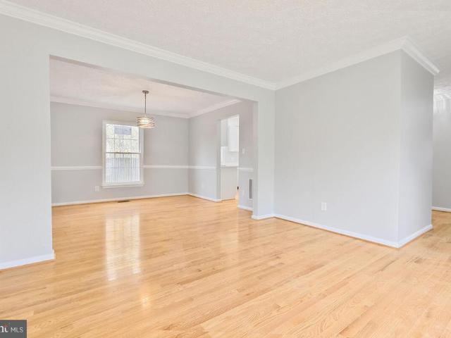 7802 Shallowbrook Court
