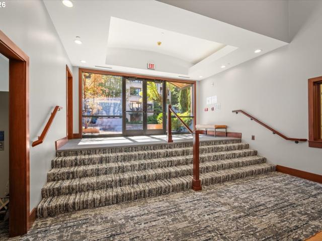 780 nw westover sq # 3