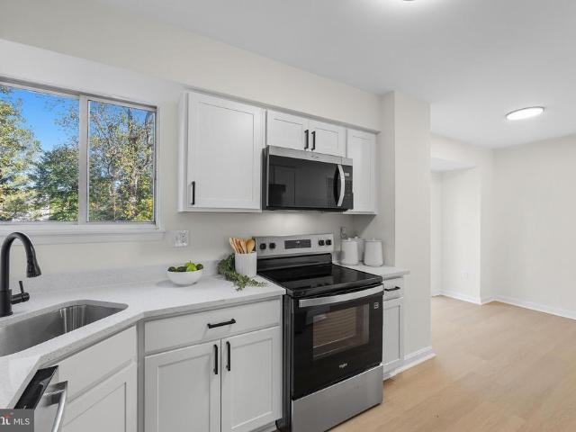 7816 Whistling Pines Court