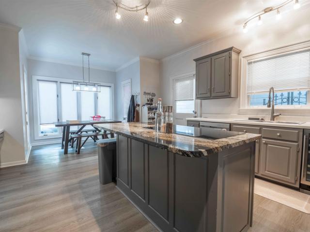 7816 wood glen cv