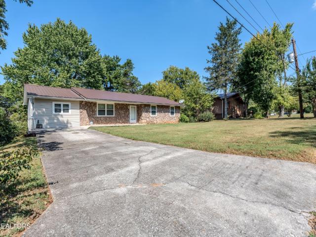 7811 E Sesame Lane