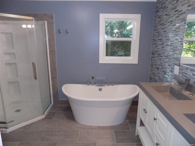 7811 Ridgemont Dr, Newburgh, IN 47630 | MLS #202542