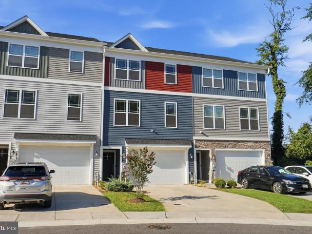 7811 Wolf Run Lane