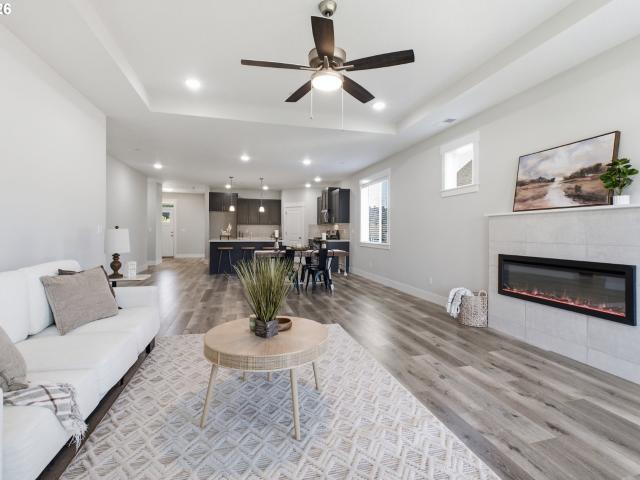 781 riley dr