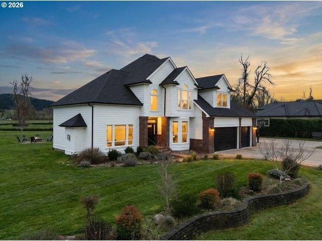 78250 Meadow Park Dr, Cottage Grove, OR 97424