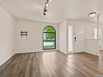 7829 Village Oak Dr