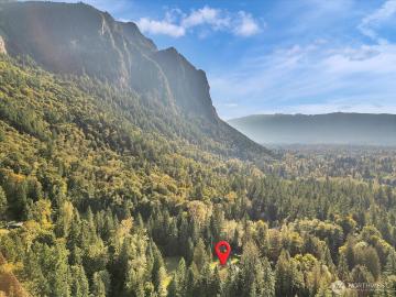 7822 Moon Valley Rd SE, North Bend, WA 98045 | MLS #2443