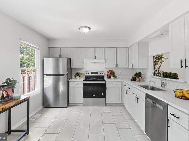 7822 Brookview Court
