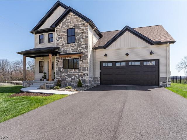 782 Radcliffe Pass