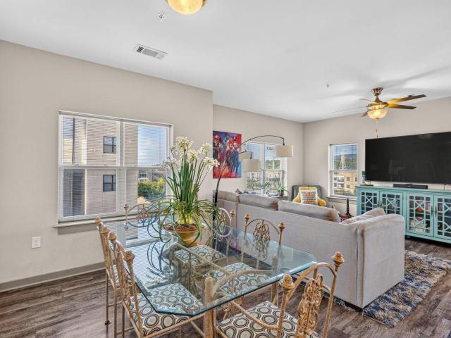 782 Riverfront Parkway