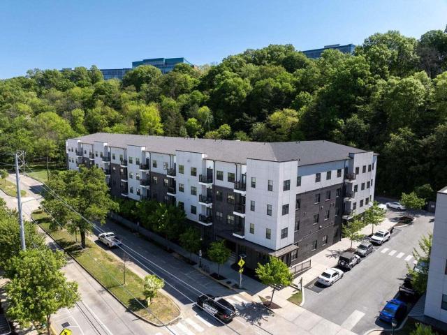 782 Riverfront Parkway