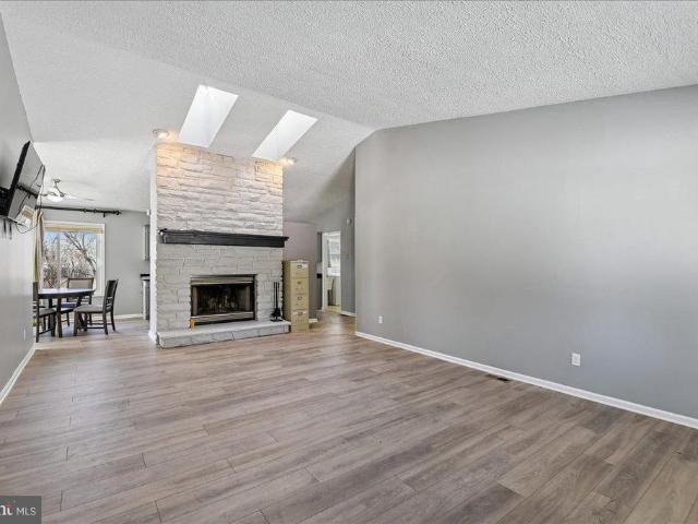 7836 Oakdale