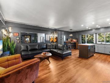 7838 Cowles Mountain Ct C33