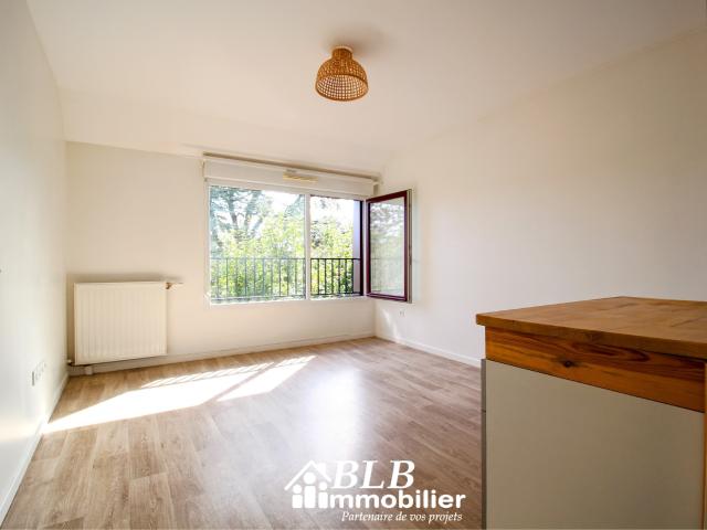 78390 BOIS D'ARCY A VENDRE APPARTEMENT 2 PIECES 38.58 m2