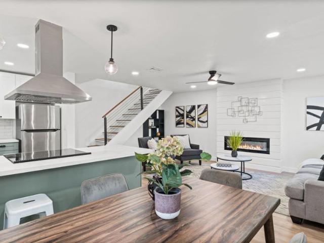 7833 Camino Huerta