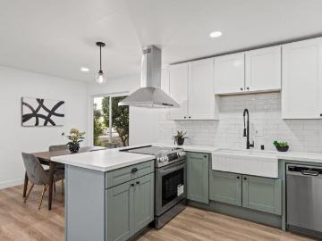 7833 Camino Huerta