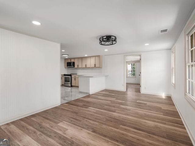 7833 crescent drive