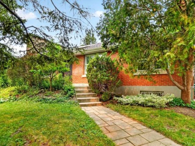 7847 Rue Ostell Crescent, Montréal Côte Des Neiges/Notre Dame De Grâce, QC, H4P 1Y7 house for sale | Listing ID 26620 | Royal LePage