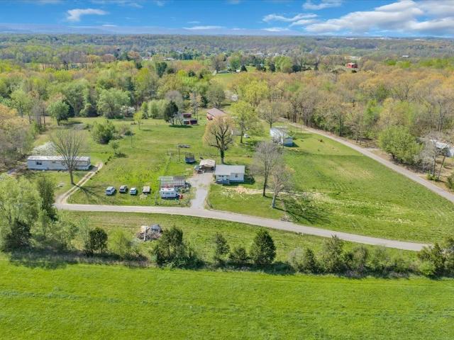 784 Burch Ln