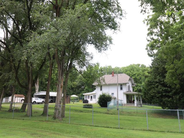 784 N 625 E