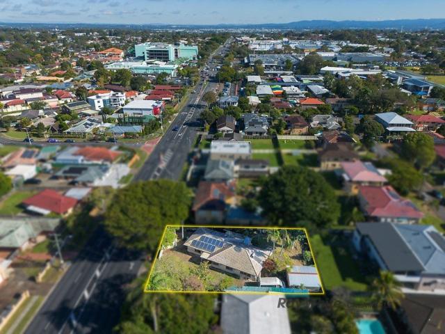 784m² Corner Positioned Block in the Heart of MacGregor Develop, Rebuild or Hold STCA