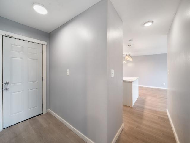 7854 S South Shore Drive # 502
