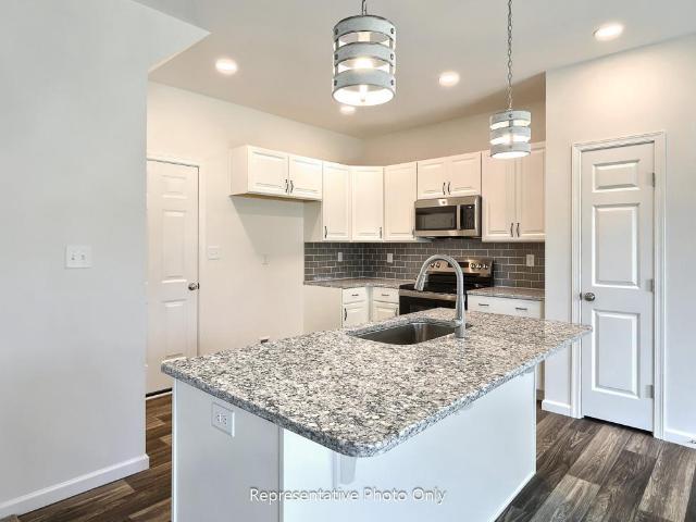 7855 Oakbrook Dr, Harrisburg, PA 17112 | MLS #PADA2060
