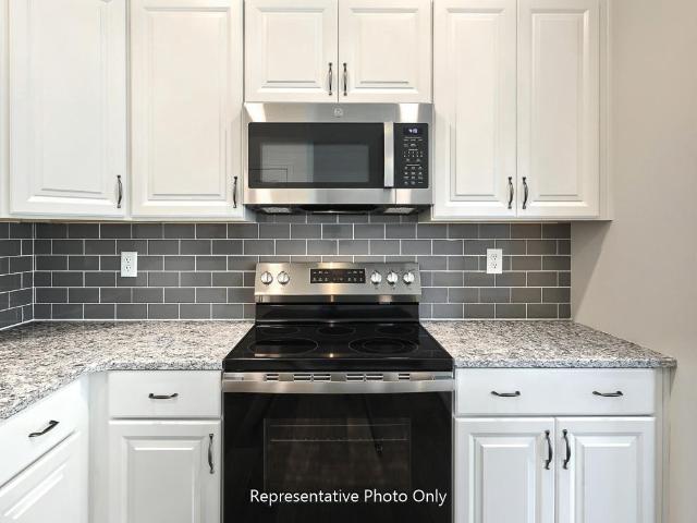 7851 Oakbrook Dr, Harrisburg, PA 17112 | MLS #PADA2060