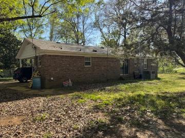 785 lake hardeman rd
