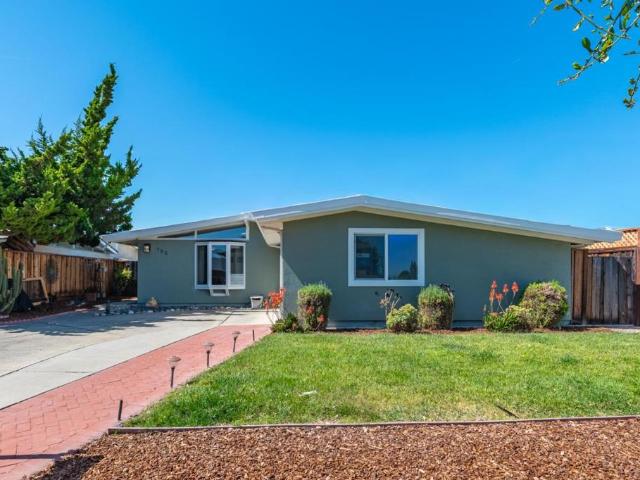 785 Lakechime Drive