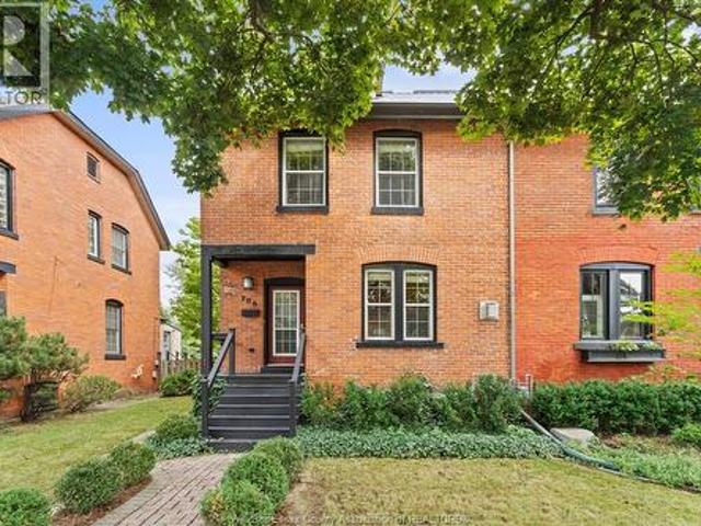 786 Monmouth, Windsor, ON, N8Y 3L2 house for sale | Listing ID 26025 | Royal LePage