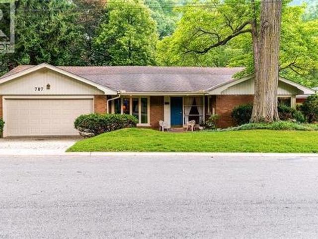 787 Forest Glen Avenue, Burlington, ON, L7T 2L1 house for sale | Listing ID 40838 | Royal LePage