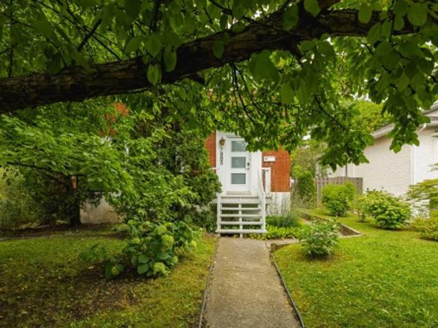 7885 Rue Ontario E. Montréal Mercier/Hochelaga Maisonneuve, QC, H1L 3C7 house for sale | Listing ID 12807 | Royal LePage