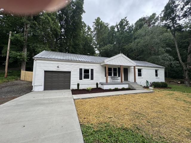 7880 Johnny Crow Rd