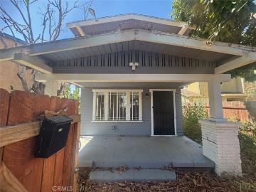 788 E 40th Pl, Los Angeles, CA 90011 | MLS #CV25160