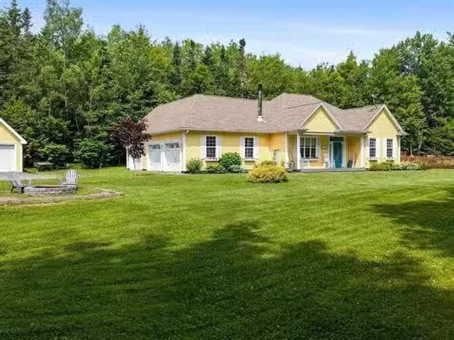 788 Stewiacke River Park Road, Mackay Siding, NS, B0N 2J0 ho.