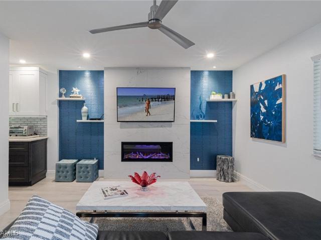 788 Park Shore Drive Unit F37, Naples, US, FL