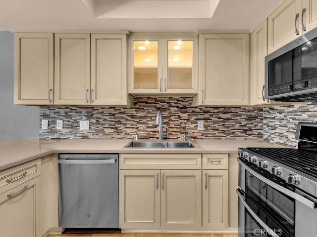 78981 Bayside Court