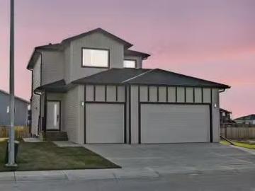 House for sale in Olds, Alberta - Fireplace