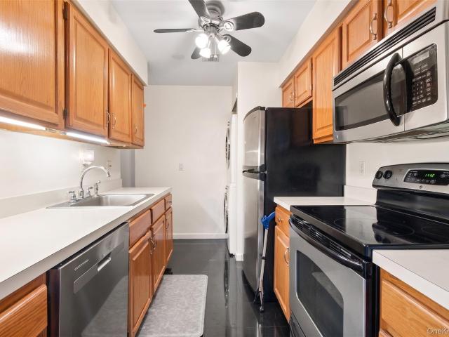 78 Cambridge Dr W, Copiague, NY 11726 | MLS #913978