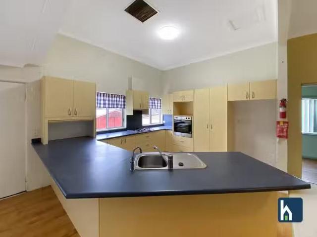 78 Cooma Road, Narrabri House for rent Listed by Emma Dematos.