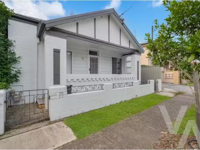 78 Cleary Street, Hamilton House for rent Listed by Elouise L.