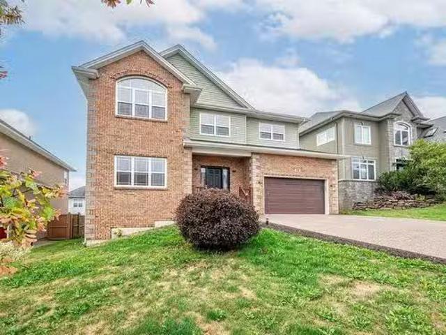 78 Drillio Crescent, Halifax, NS, B3N 3K7 house for sale Li.
