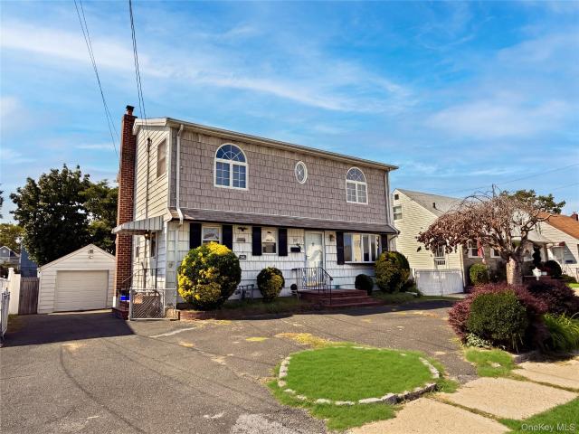 78 Gates Avenue