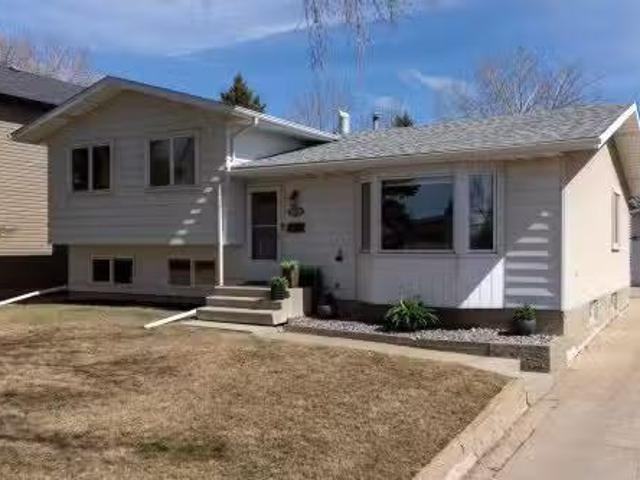 78 Greystone Crescent, Sherwood Park, AB, T8A 3E6 house for.